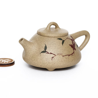 Чайник Исин, Ши Пяо, роспись глиной, №19, 70 мл арт. 3607 Чайник Исин, Ши Пяо, роспись глиной, №19, 70 мл